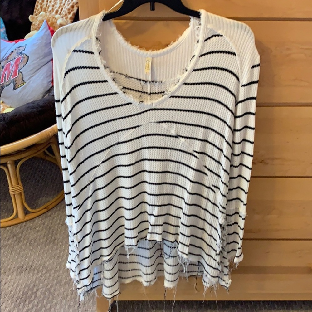 FREE PEOPLE OVERSIZED SWEATER !!!!!!!!!!!